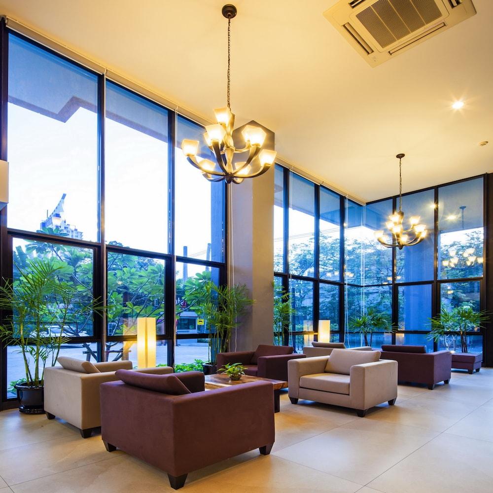 Livotel Hotel Lat Phrao Banguecoque Exterior foto