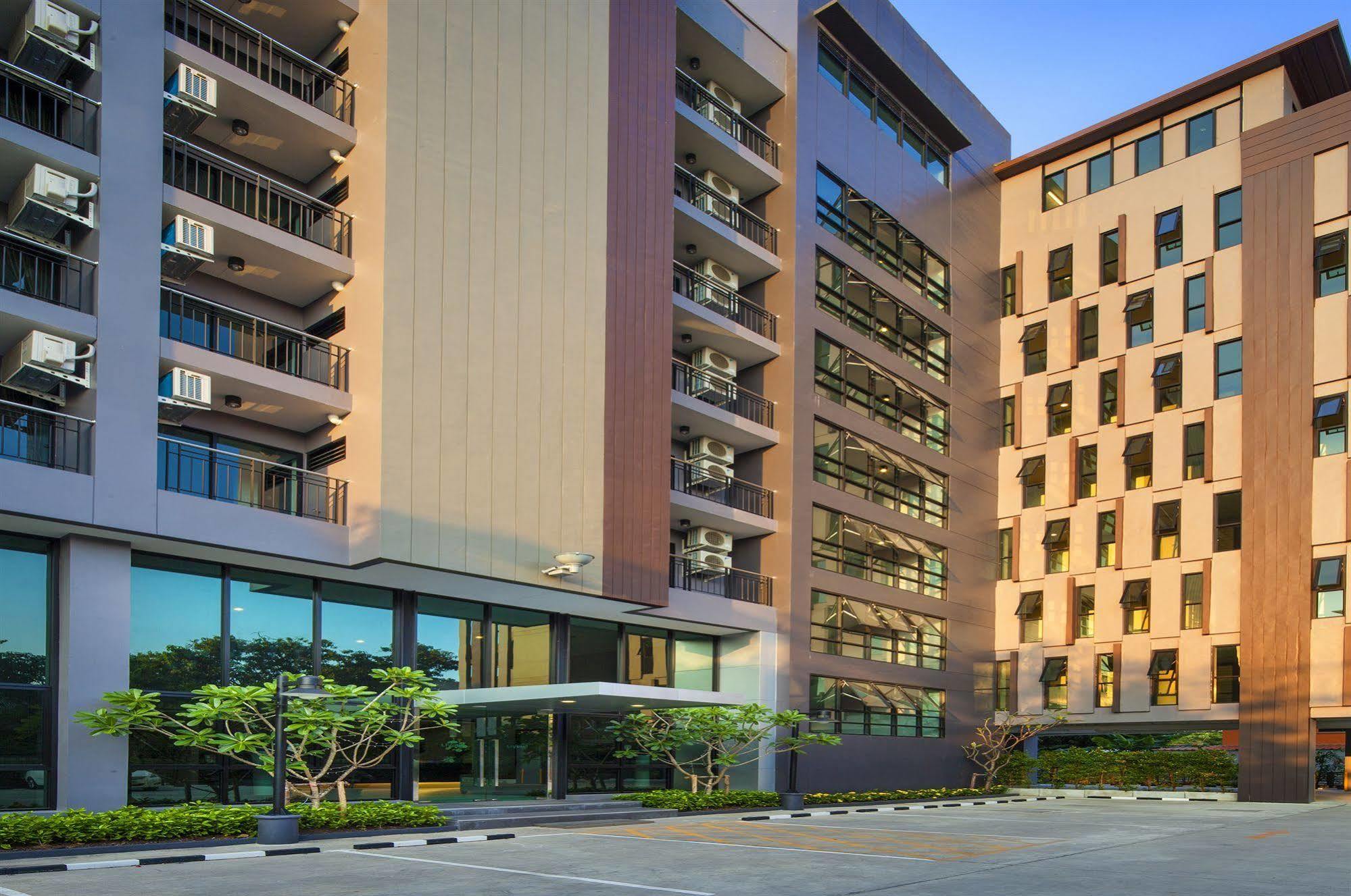 Livotel Hotel Lat Phrao Banguecoque Exterior foto